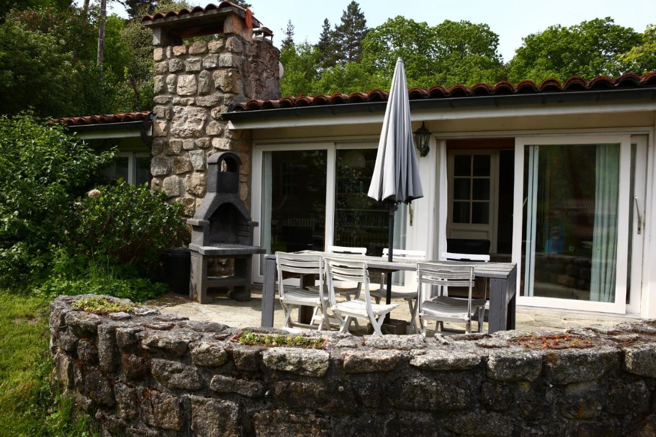 Les Grangeonnes, Gites Nature, Piscine, Bain Nordique, Sauna Pour Accueil Familiale Ou De Groupe Saint-Basile Exterior photo