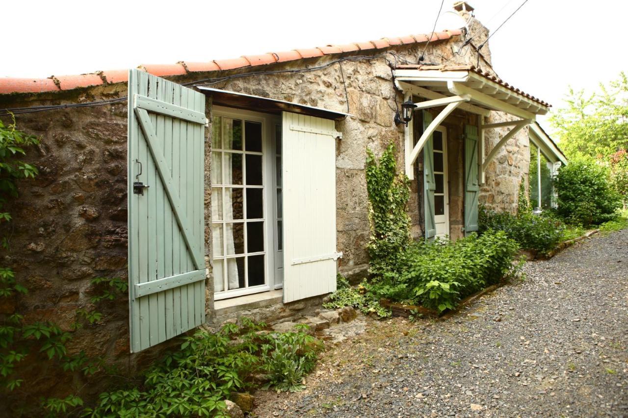 Les Grangeonnes, Gites Nature, Piscine, Bain Nordique, Sauna Pour Accueil Familiale Ou De Groupe Saint-Basile Exterior photo