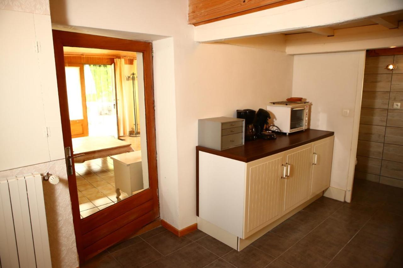 Les Grangeonnes, Gites Nature, Piscine, Bain Nordique, Sauna Pour Accueil Familiale Ou De Groupe Saint-Basile Exterior photo