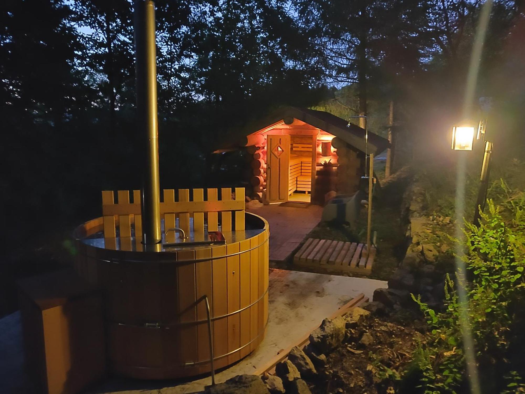 Les Grangeonnes, Gites Nature, Piscine, Bain Nordique, Sauna Pour Accueil Familiale Ou De Groupe Saint-Basile Exterior photo